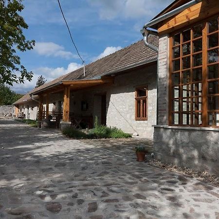 Karadi-Berger Vendeghaz Apartment Erdőbénye Стая снимка