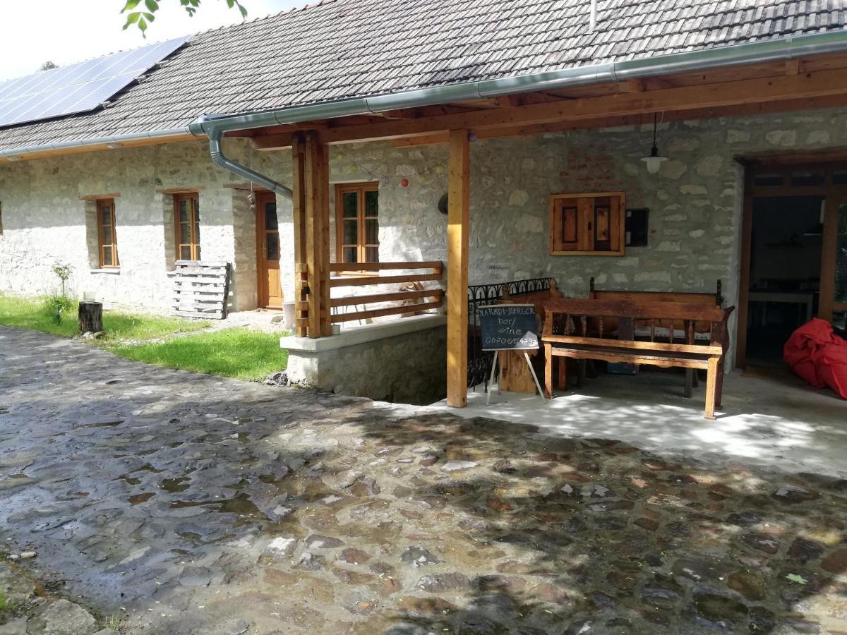 Karadi-Berger Vendeghaz Apartment Erdőbénye Екстериор снимка